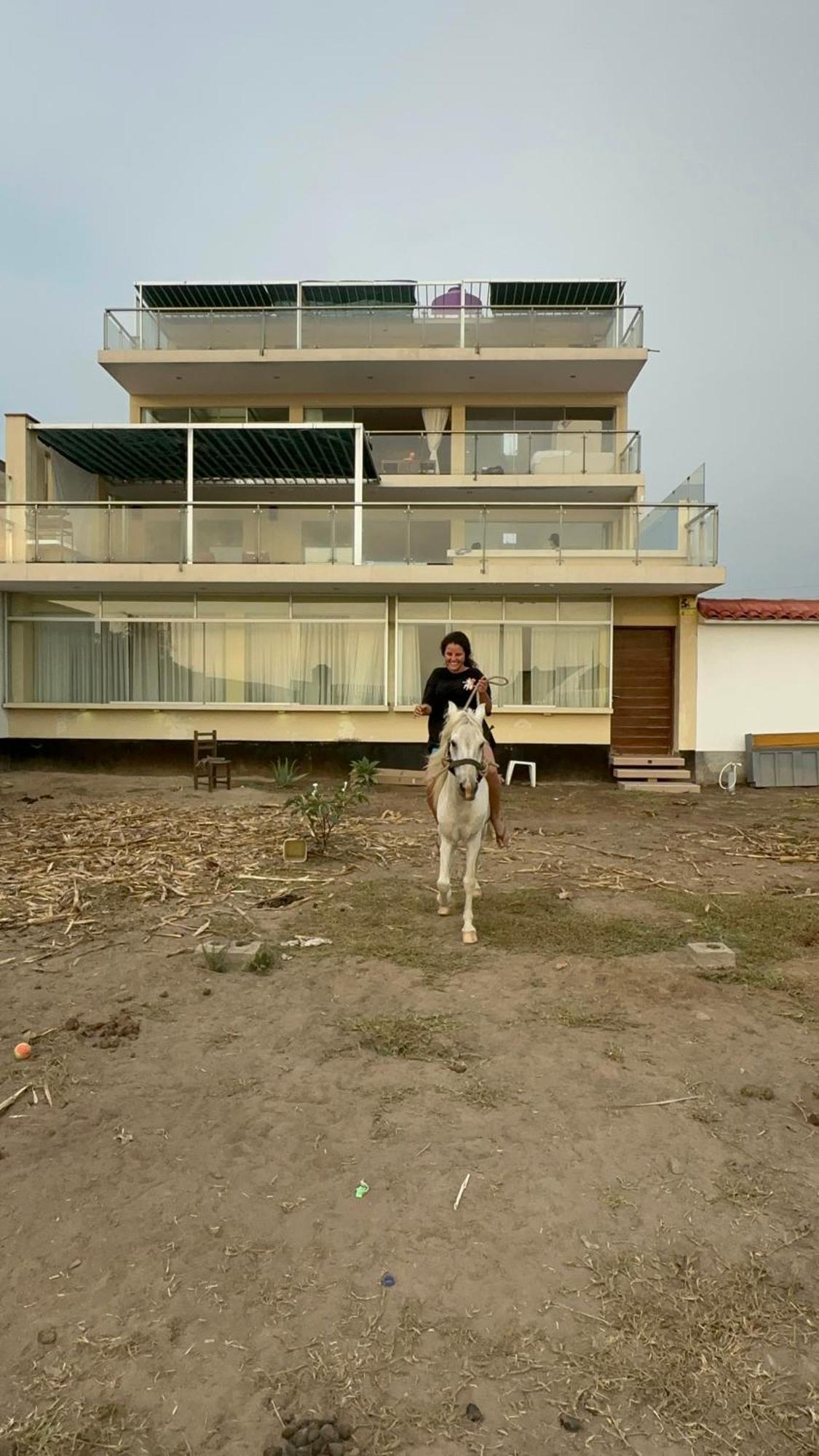 Yolo House Peru Bed and Breakfast Asia Eksteriør billede