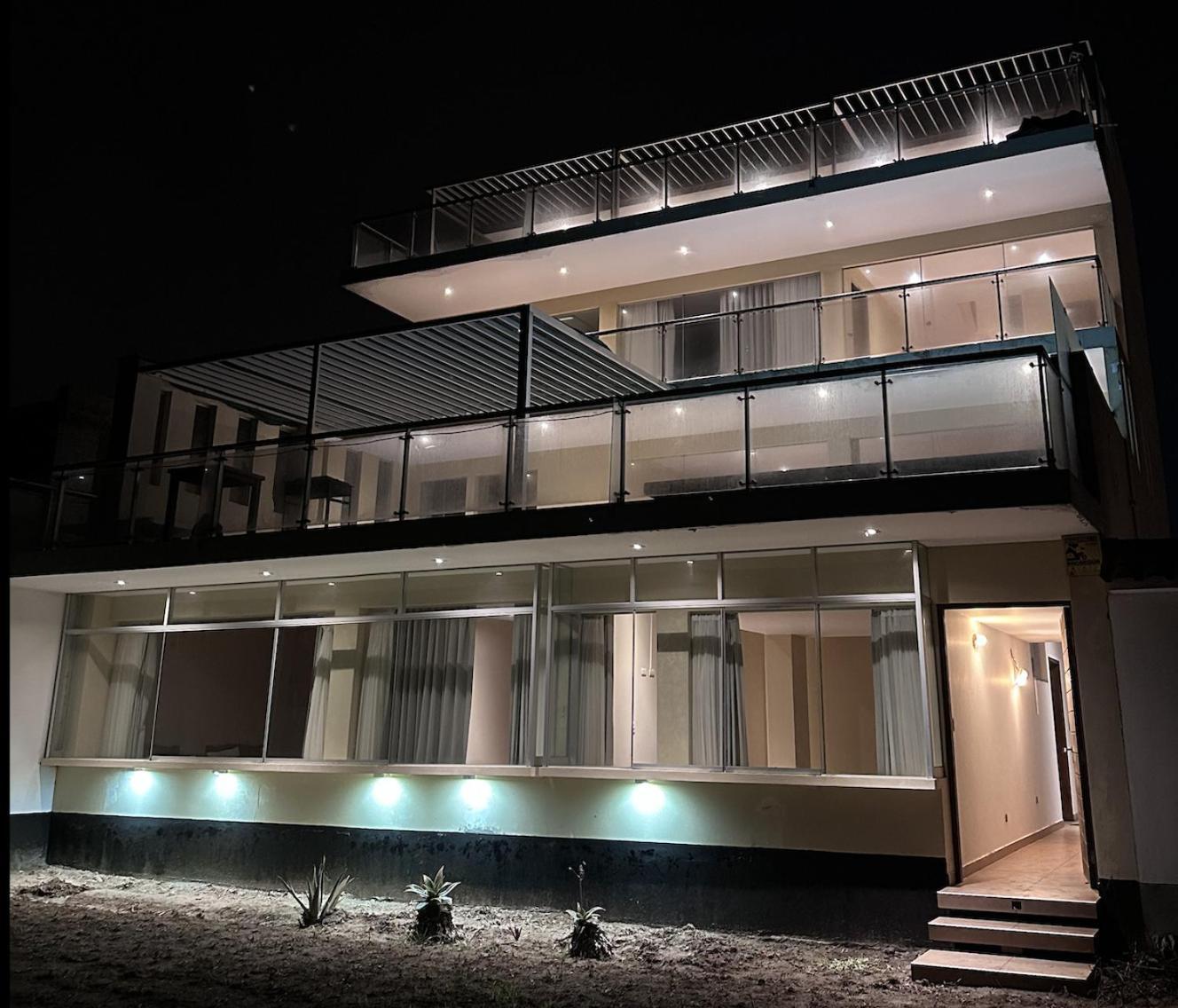 Yolo House Peru Bed and Breakfast Asia Eksteriør billede