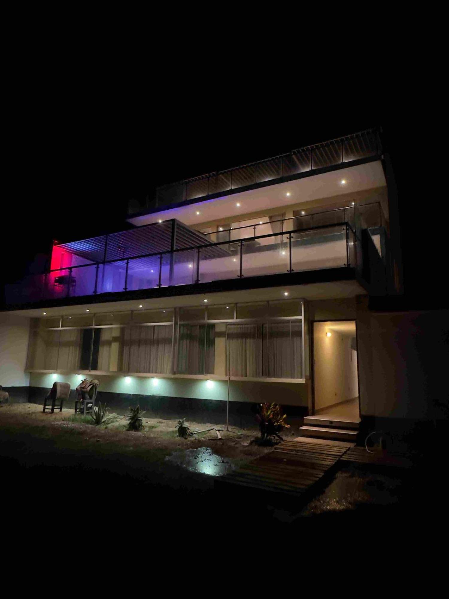 Yolo House Peru Bed and Breakfast Asia Eksteriør billede